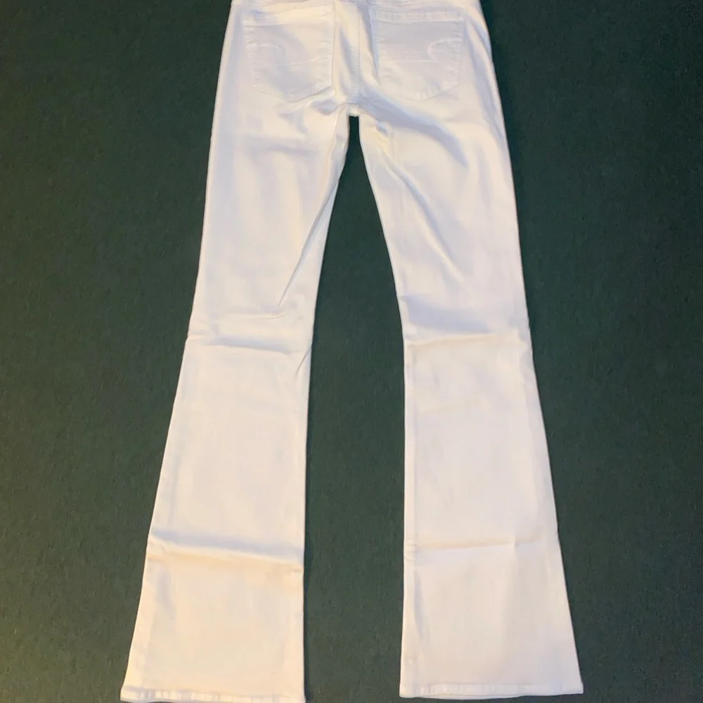 🤩 AE ARTIST® FLARE JEAN | White | 2 Regular - Picture 3 of 8